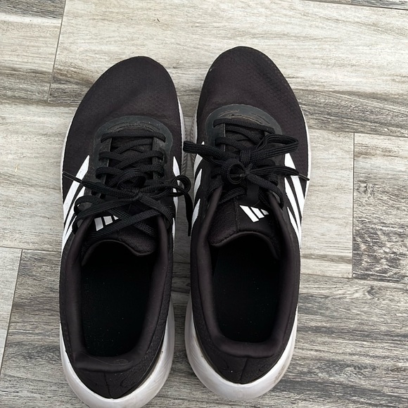 ☁️ADIDAS CLOUD FOAM ATHLETIC SHOES SIZE 11 BLACK GREAT CONDITION! - Picture 1 of 9